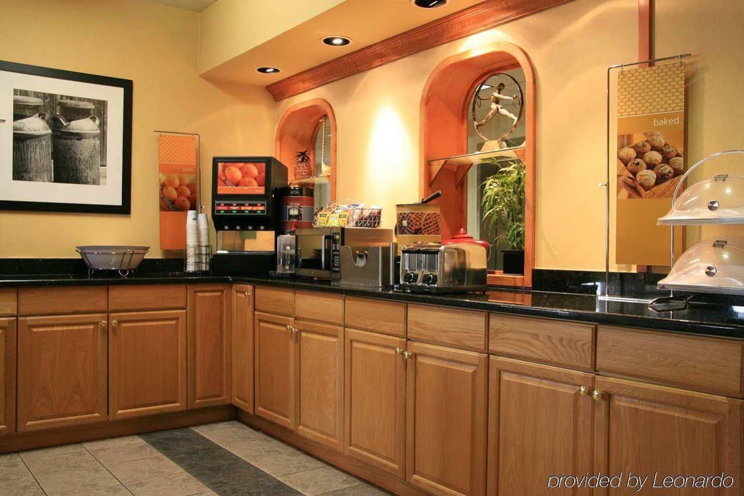 Hampton Inn Milwaukee Northwest Restaurante foto